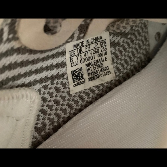 Yeezy Boost 350 - Picture 4 of 4